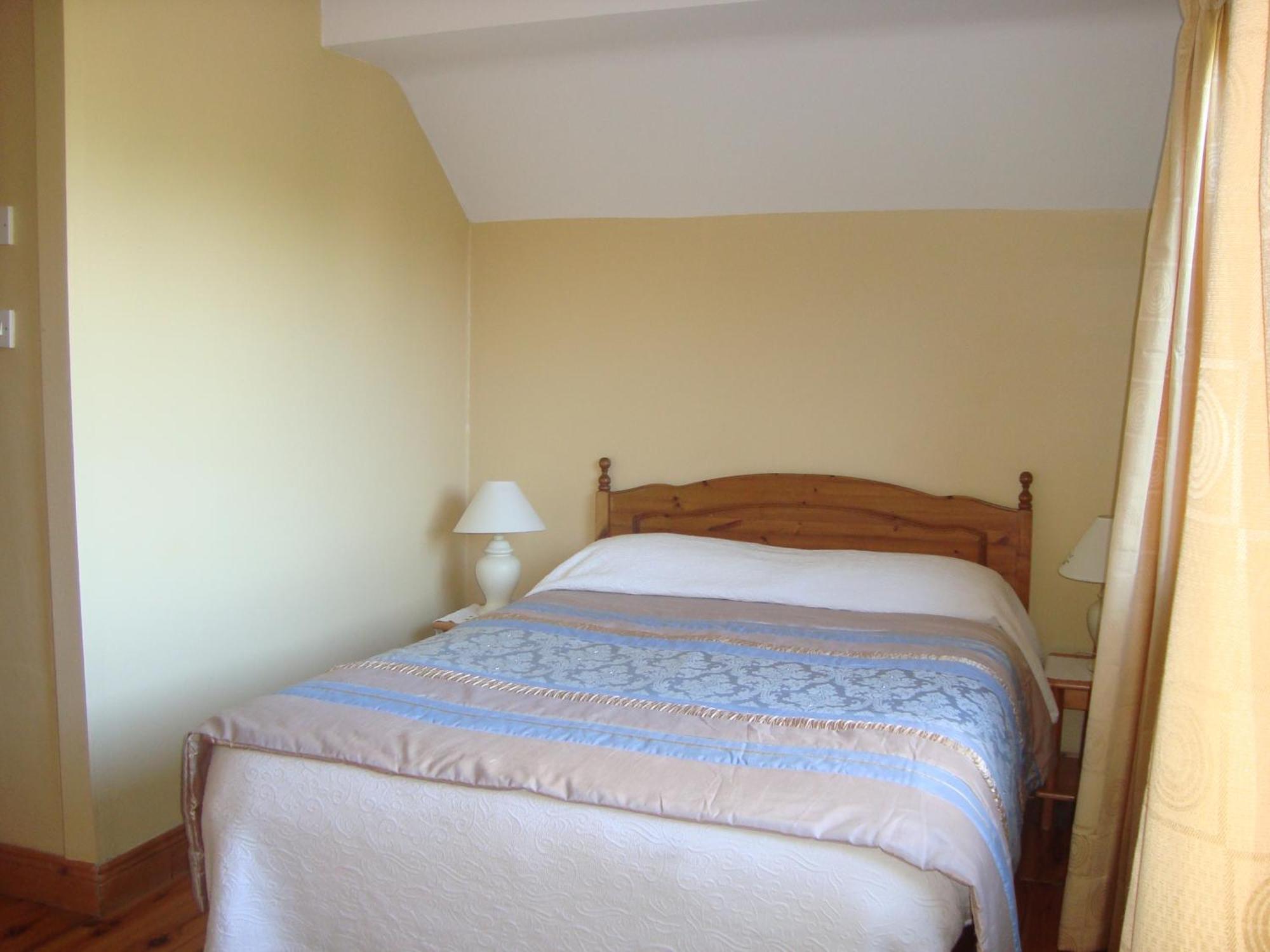 Old Orchard Lodge B&B Rosslare Harbour Екстер'єр фото
