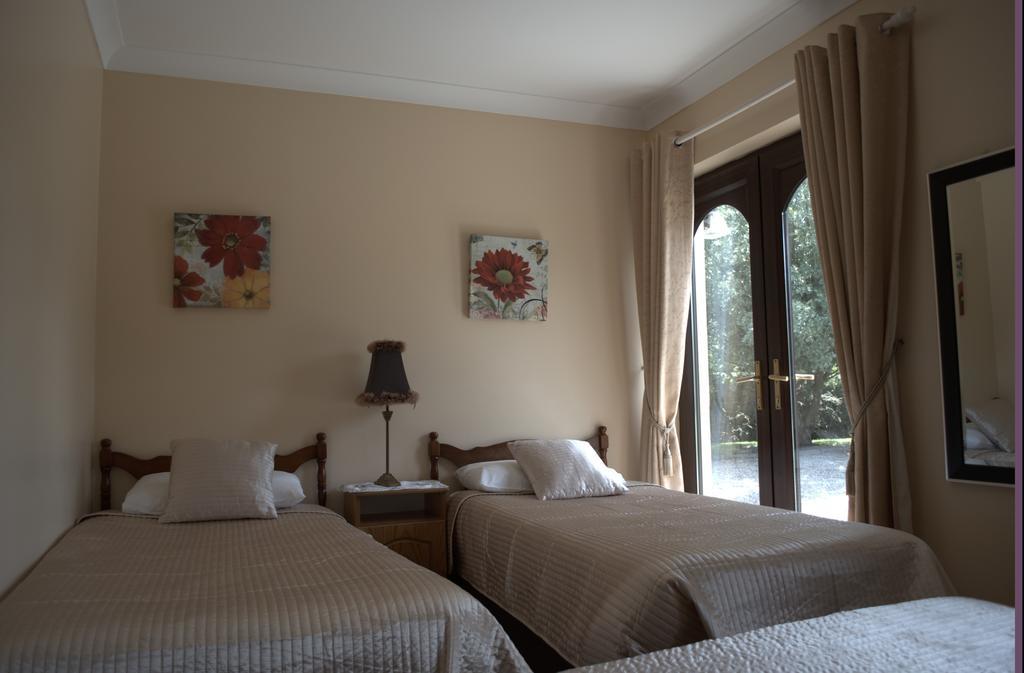 Old Orchard Lodge B&B Rosslare Harbour Екстер'єр фото