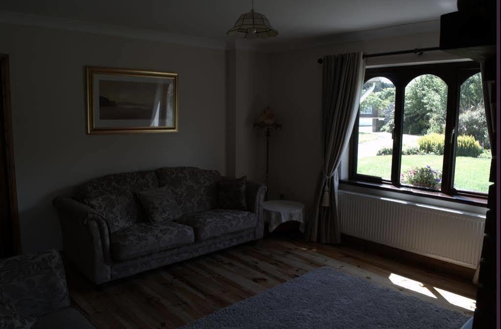 Old Orchard Lodge B&B Rosslare Harbour Екстер'єр фото