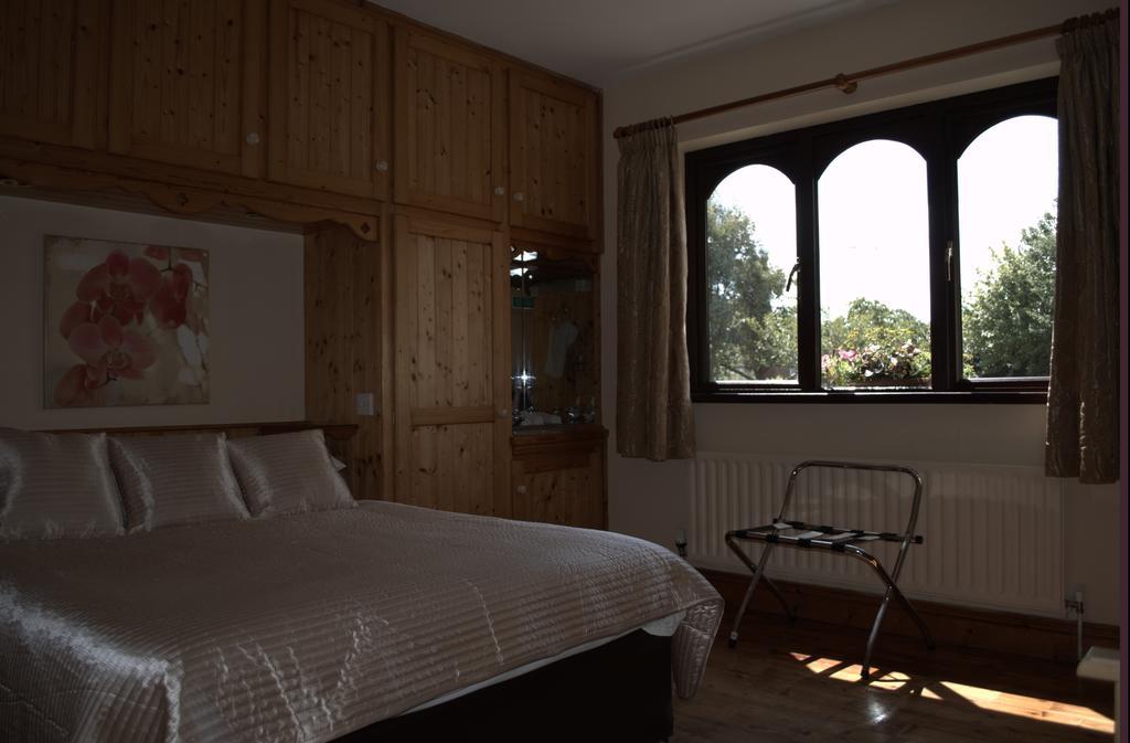 Old Orchard Lodge B&B Rosslare Harbour Екстер'єр фото