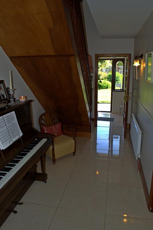 Old Orchard Lodge B&B Rosslare Harbour Екстер'єр фото