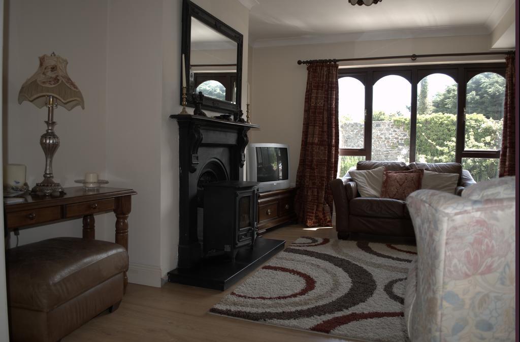 Old Orchard Lodge B&B Rosslare Harbour Екстер'єр фото